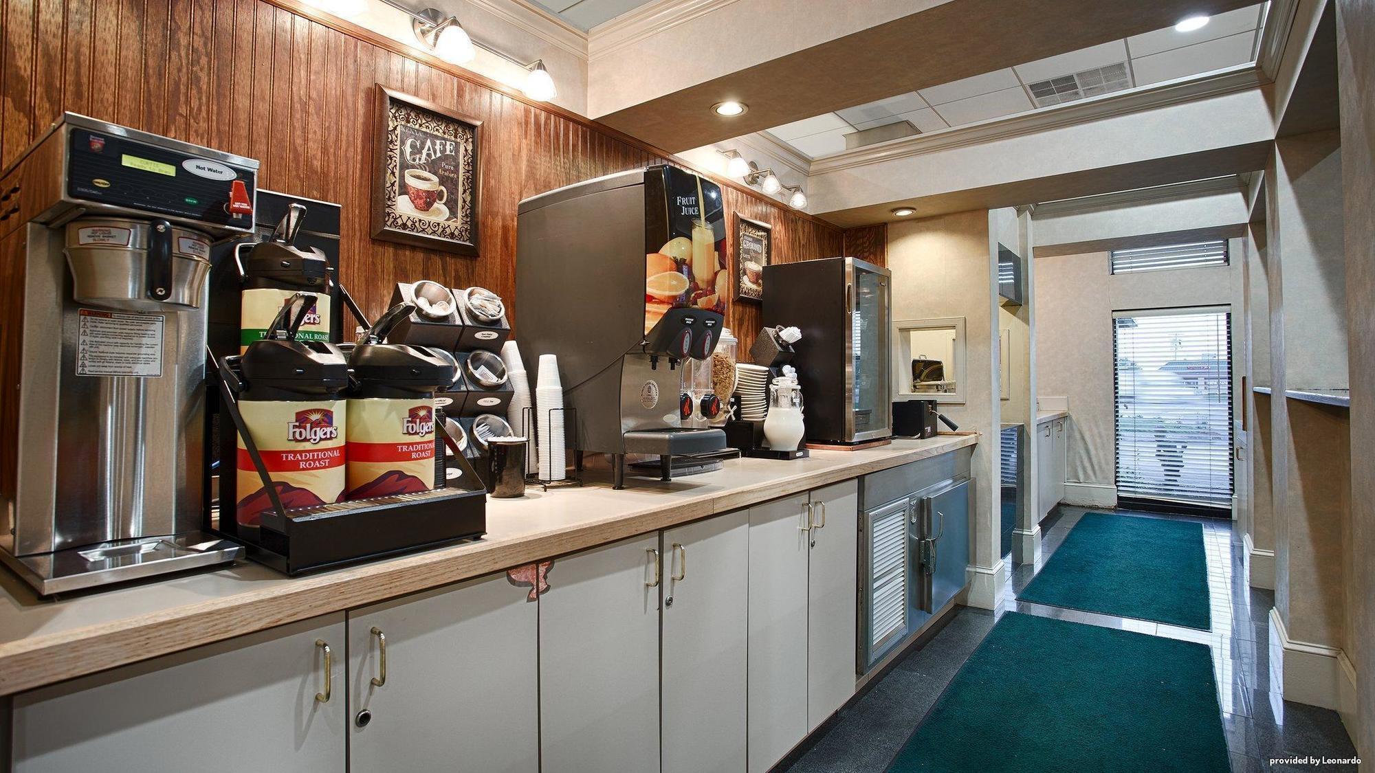 Best Western Gateway Adirondack Inn Utica Extérieur photo
