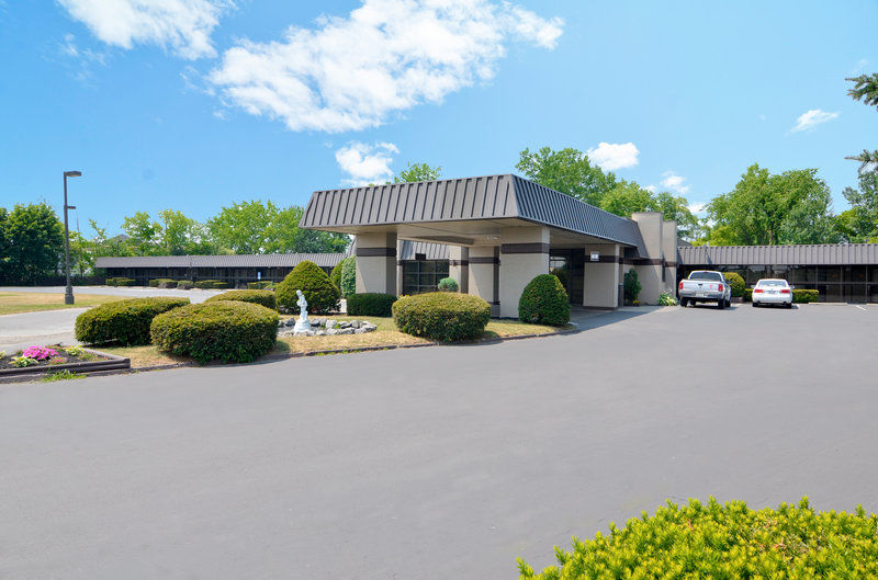 Best Western Gateway Adirondack Inn Utica Extérieur photo