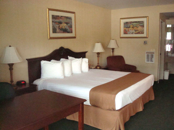 Best Western Gateway Adirondack Inn Utica Extérieur photo