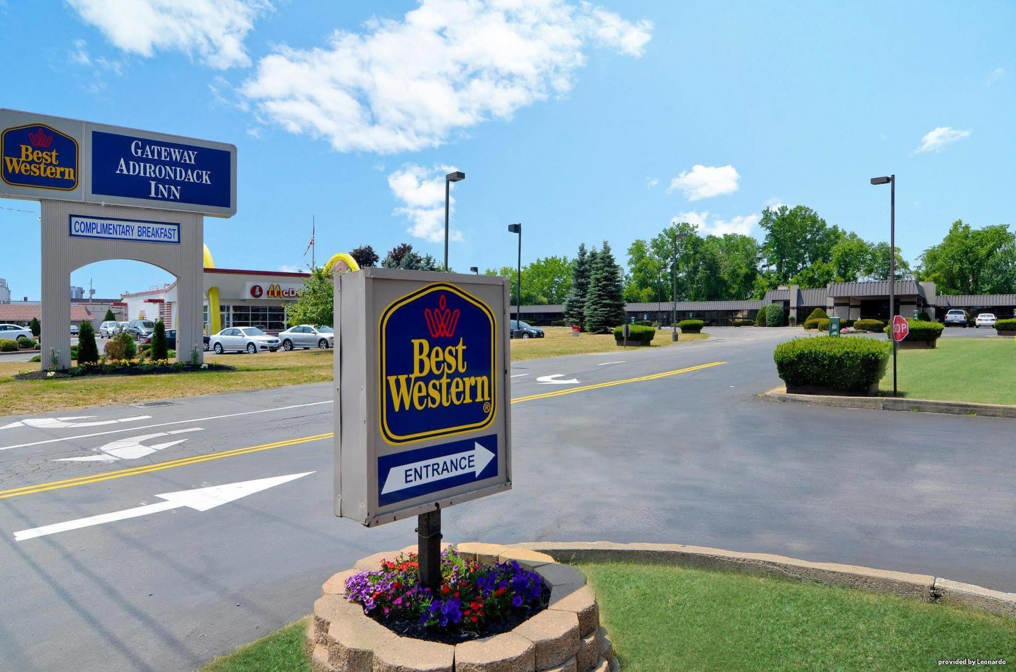 Best Western Gateway Adirondack Inn Utica Extérieur photo