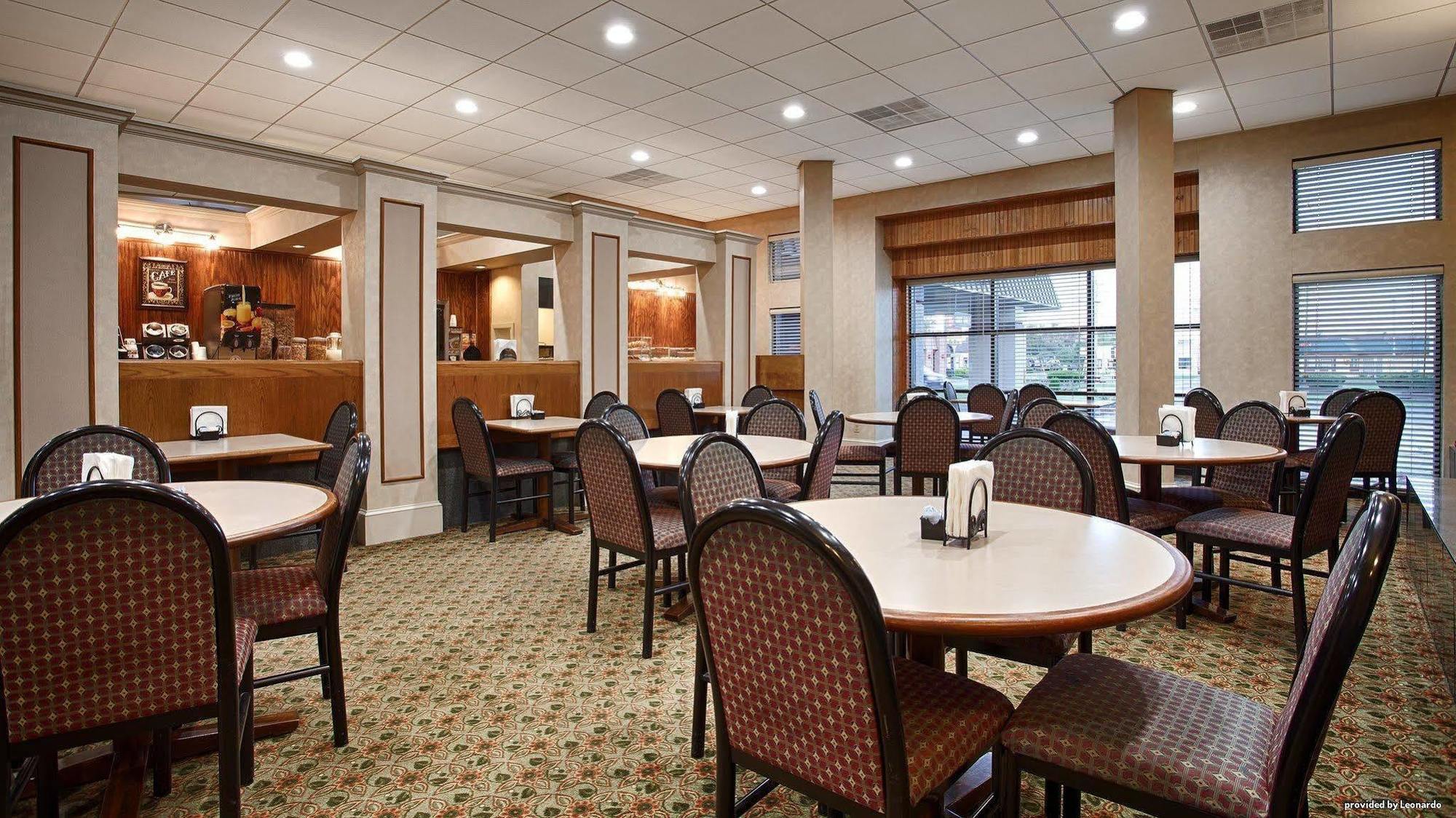 Best Western Gateway Adirondack Inn Utica Extérieur photo