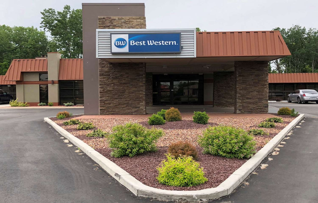 Best Western Gateway Adirondack Inn Utica Extérieur photo
